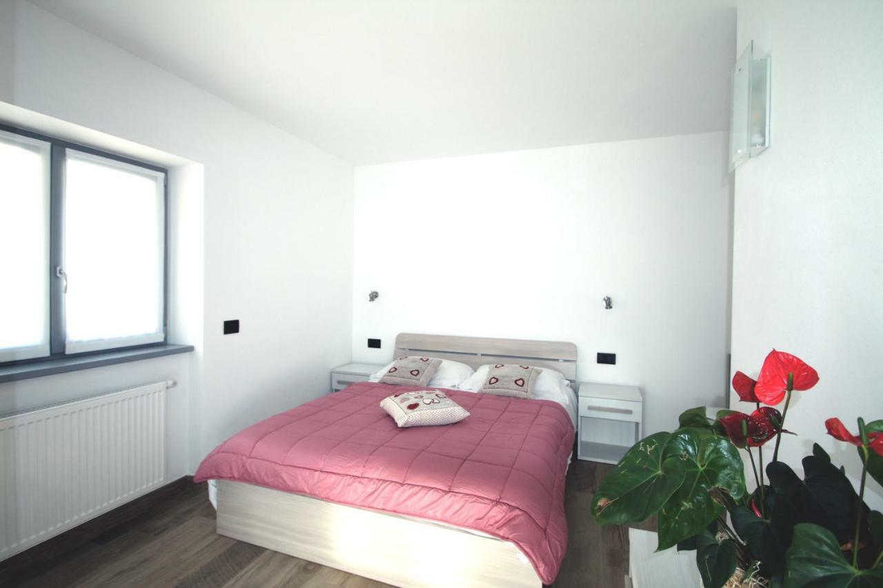Ferienwohnung Casa Ai Stabli Mezzana  Exterior foto